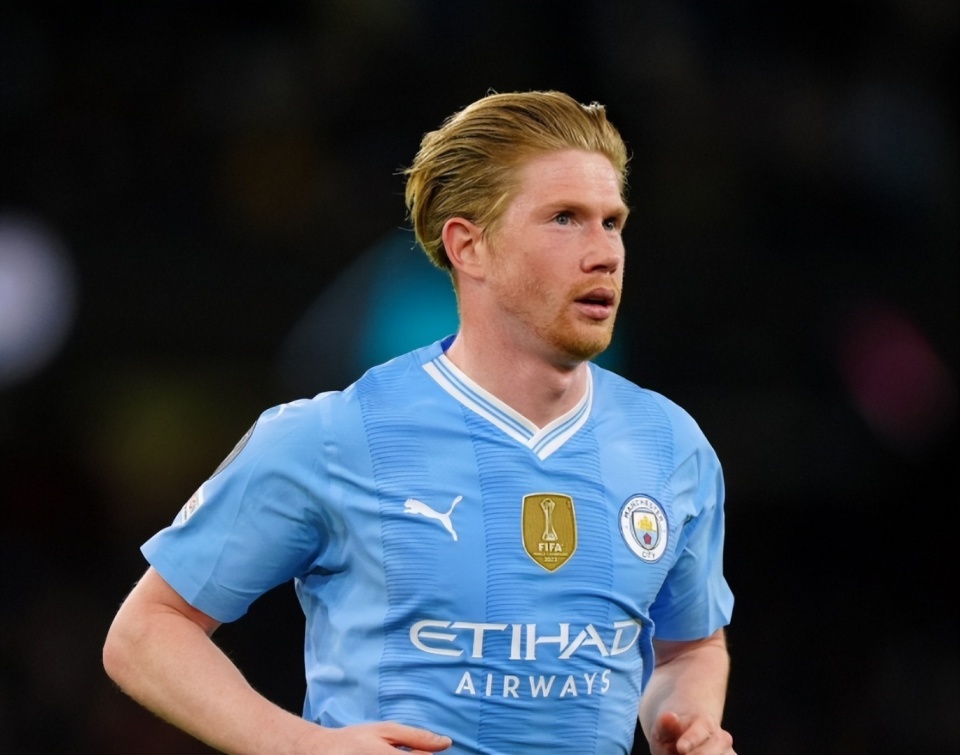 诺伊尔：补时进2球让大家松一口气，是否续约明年3月再考虑（诺伊尔：补时阶段连入两球才松了口气，续约要到明年3月再议）