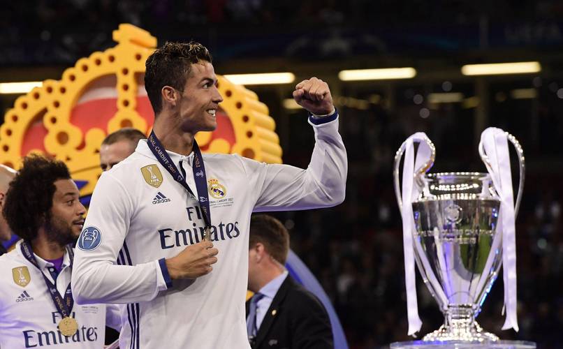 半场战报：比萨0-1帕尔马，贝内迪恰克点射（上半场结束：帕尔马1-0领先比萨，贝内迪恰克点球破门）