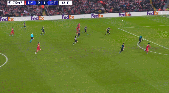 马卡畅想梅西回归巴萨可能性：年龄不是问题，可踢伪9或前腰（马卡展望梅西重返巴萨：年龄无碍，可胜任伪九号或前腰）